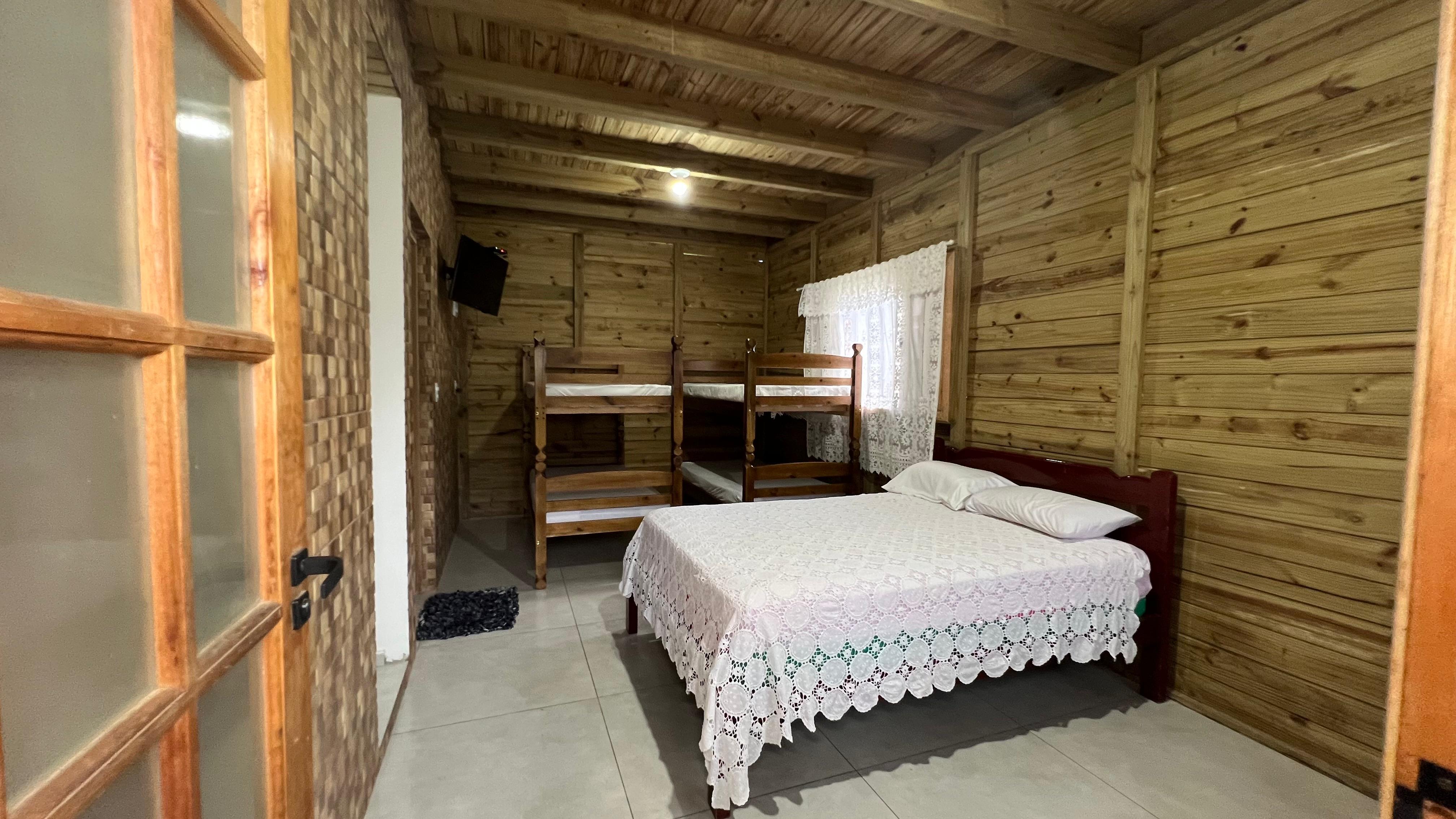 Quarto Suíte Bancada
